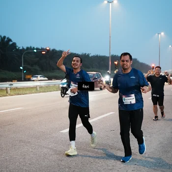 Runner Photo 7494873