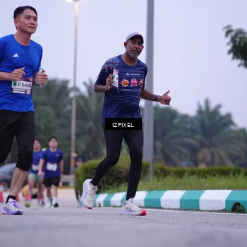 Runner Photo 7494879