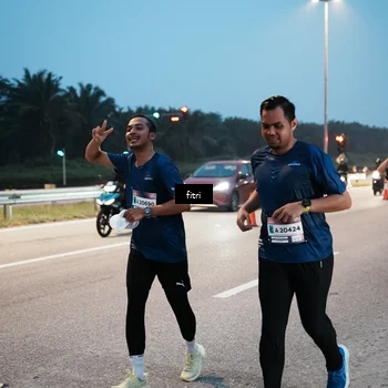 Runner Photo 7494884