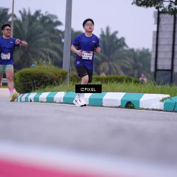 Runner Photo 7494907