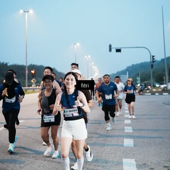 Runner Photo 7494917