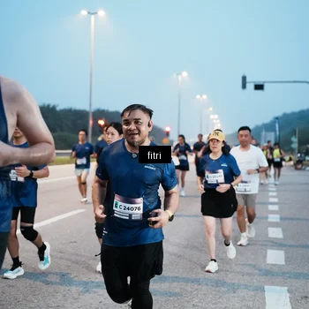 Runner Photo 7494924