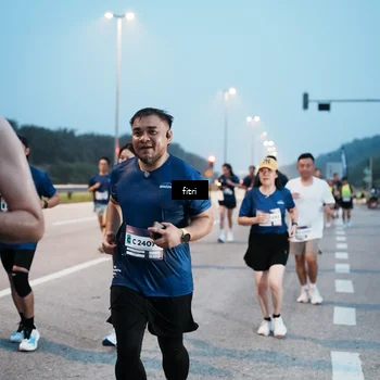 Runner Photo 7494925