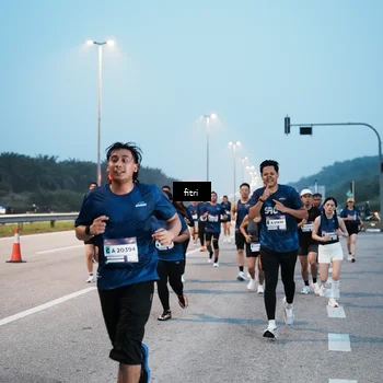 Runner Photo 7494933