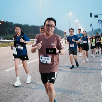 Runner Photo 7494949