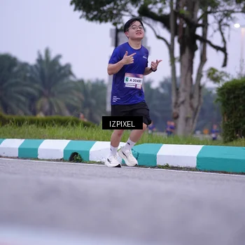 Runner Photo 7494980