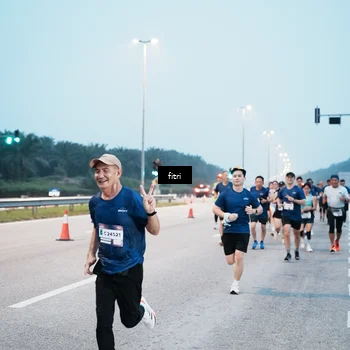 Runner Photo 7494992