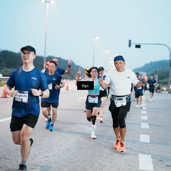 Runner Photo 7495000