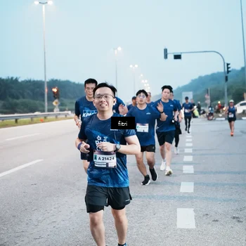 Runner Photo 7495009