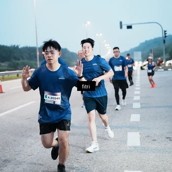 Runner Photo 7495016