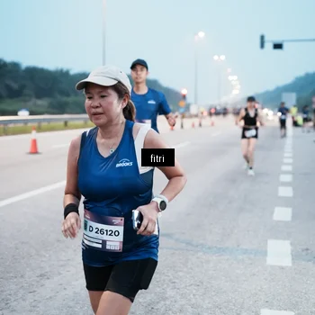 Runner Photo 7495035