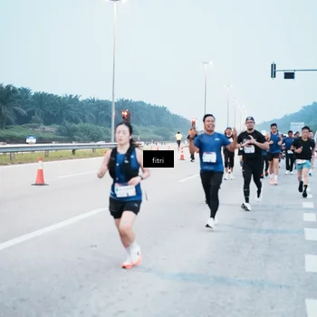 Runner Photo 7495044