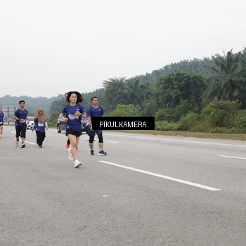 Runner Photo 7495071