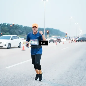 Runner Photo 7495089