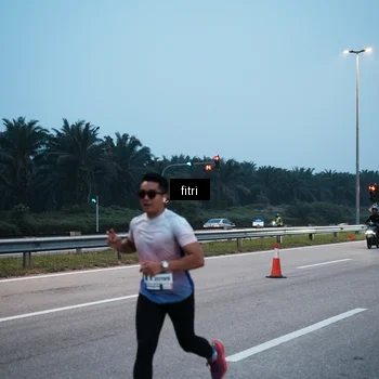 Runner Photo 7495101