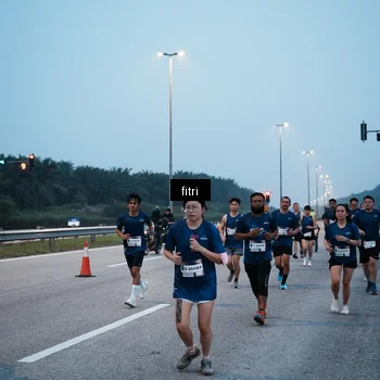 Runner Photo 7495103
