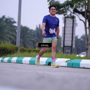 Runner Photo 7495105