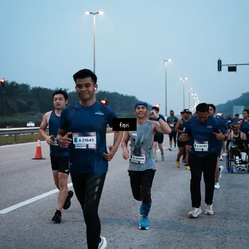 Runner Photo 7495118