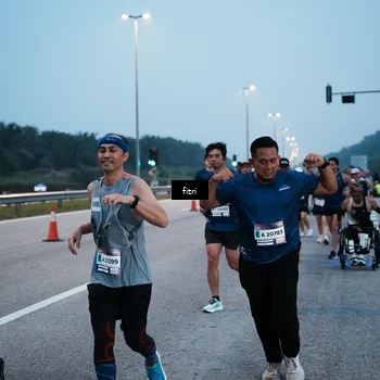 Runner Photo 7495119
