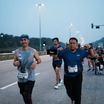 Runner Photo 7495124