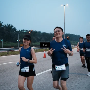Runner Photo 7495125