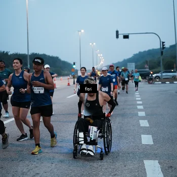 Runner Photo 7495128