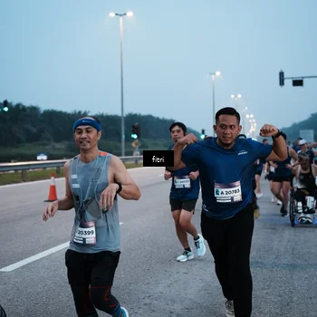 Runner Photo 7495137