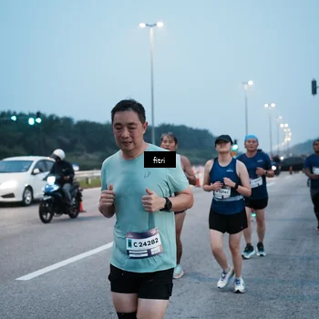 Runner Photo 7495163