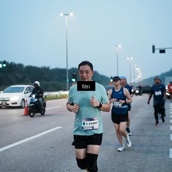 Runner Photo 7495172