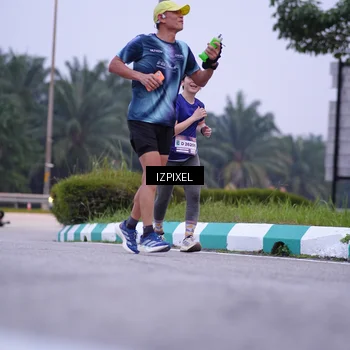 Runner Photo 7495174