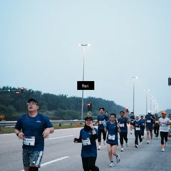 Runner Photo 7495189