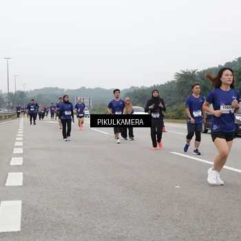 Runner Photo 7495210