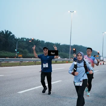 Runner Photo 7495216
