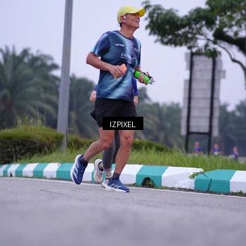 Runner Photo 7495231