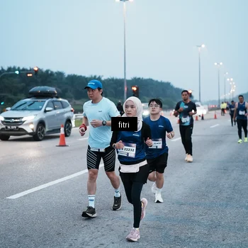 Runner Photo 7495235