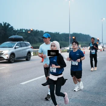 Runner Photo 7495237