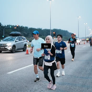 Runner Photo 7495238