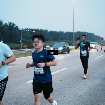 Runner Photo 7495243