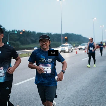 Runner Photo 7495246
