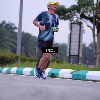 Runner Photo 7495252
