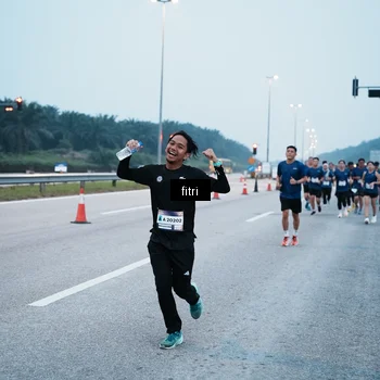 Runner Photo 7495270