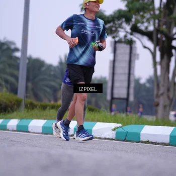 Runner Photo 7495271