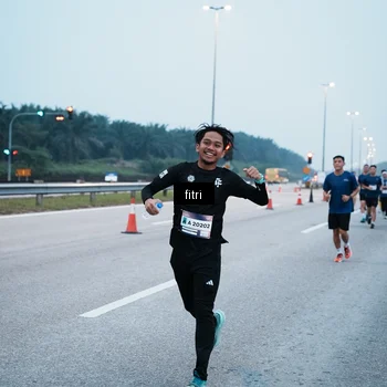 Runner Photo 7495272
