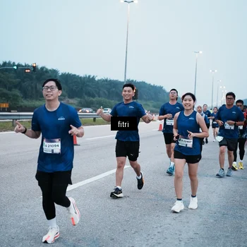Runner Photo 7495280
