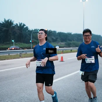 Runner Photo 7495290