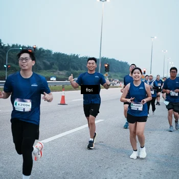Runner Photo 7495295