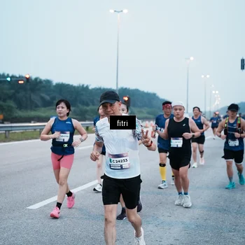 Runner Photo 7495300