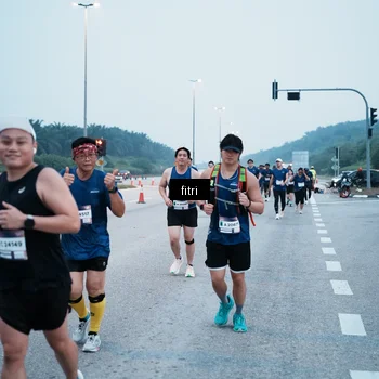 Runner Photo 7495302