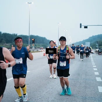 Runner Photo 7495311