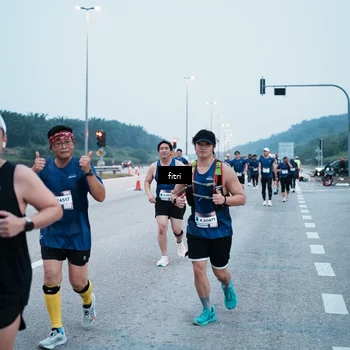 Runner Photo 7495324